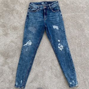 Old Navy High-Waisted Distressed Rockstar Super Skinny Jeans Size 2